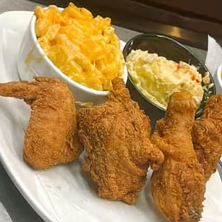(Fried Chicken Pieces.)